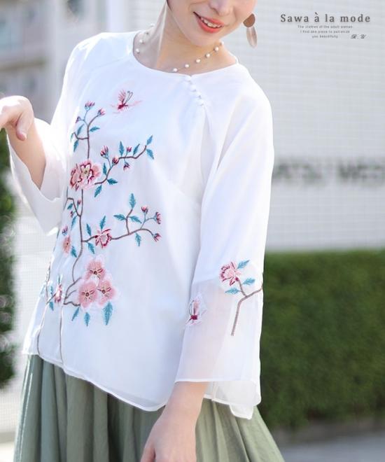 シフォンに咲く花刺繍のシャツブラウス【3月23日20時販売新作】